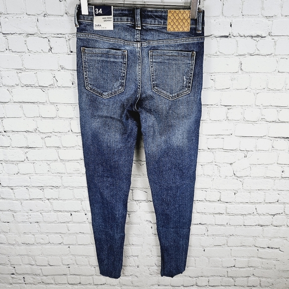 ZARA | Z1975 denim mid rise skinny frayed/raw hem jeans - Picture 2 of 11